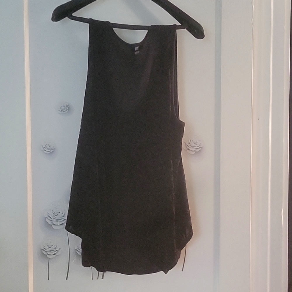 Black tank semi dressy